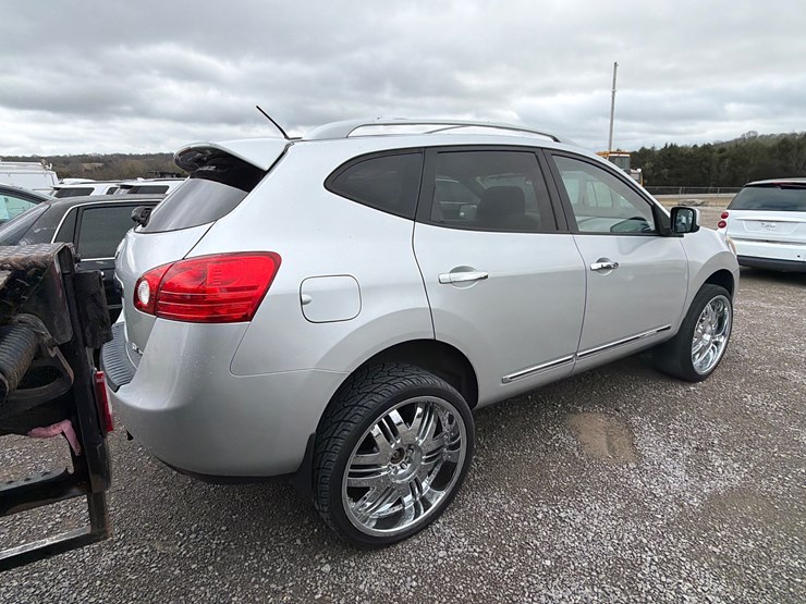 nissan-rogue-image-4