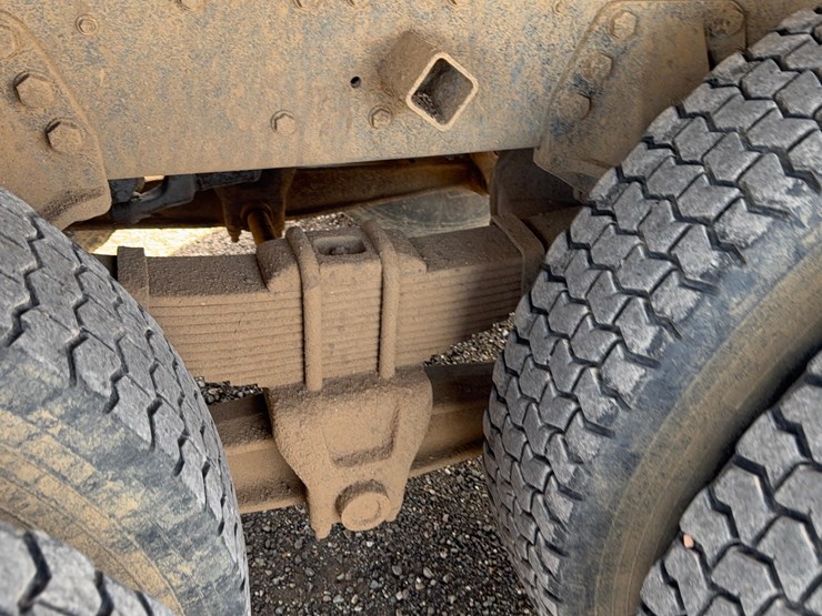 1983-ford-l800-image-15