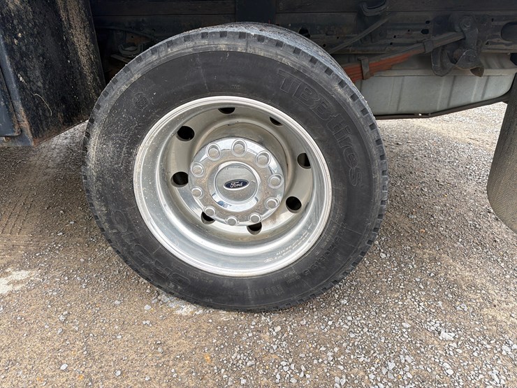 2006-ford-f450-xl-image-7