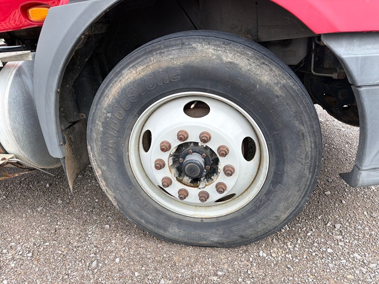 international-prostar-image-9