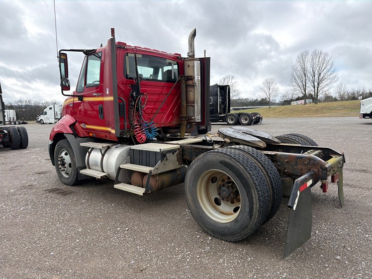 international-prostar-image-6