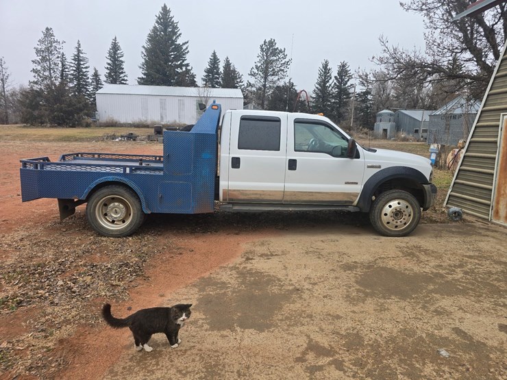 2006-ford-f550-image-2