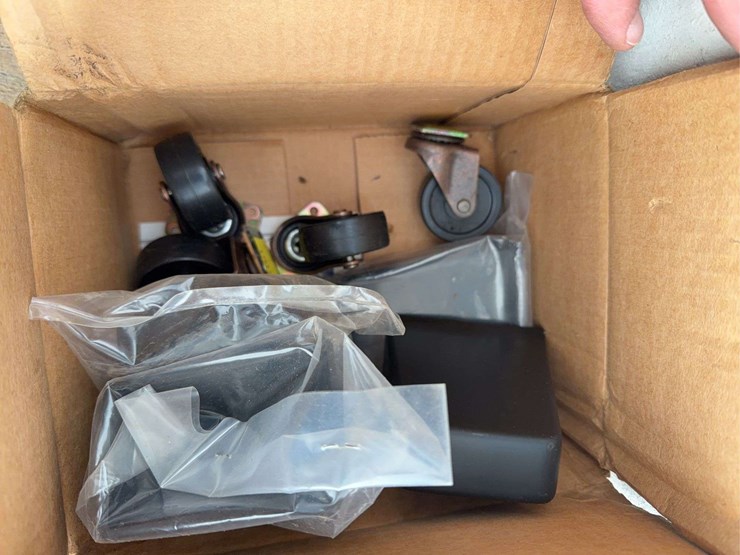 oil-pan,-toolbox-and-air-cleaner-image-8