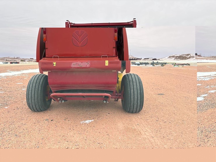 2015-new-holland-rb560-round-baler-image-6