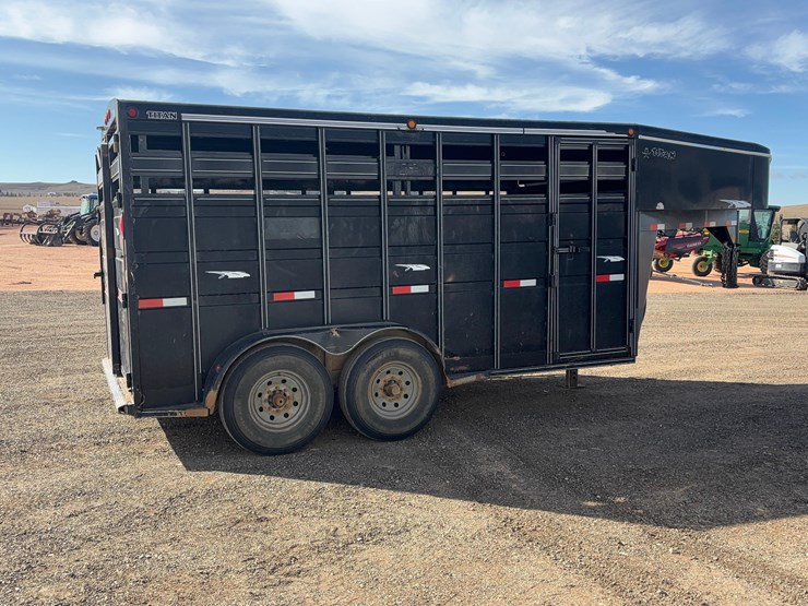 2003-titan-trailer-image-4