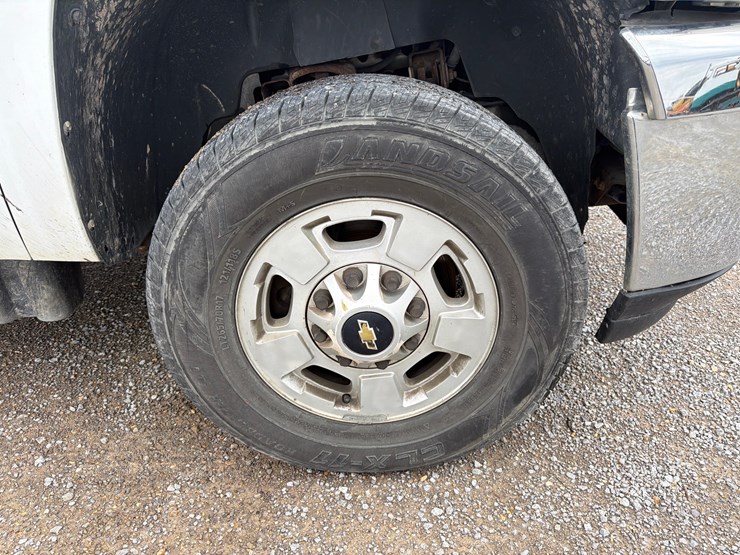 2014-chevrolet-2500-image-9