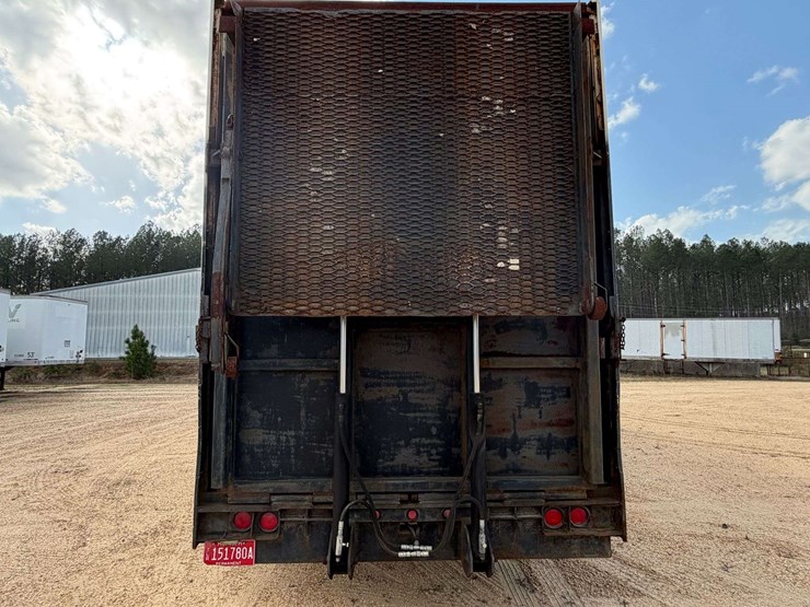 2004-great-dane-53-image-16