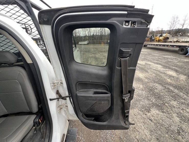 2016-chevrolet-colorado-image-27