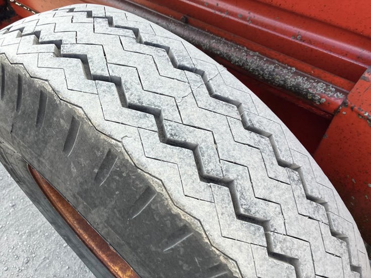 new-holland-513-image-23