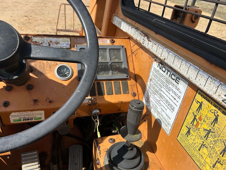 lull-644b-37-image-34