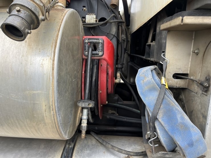 2008-vactor-2110-image-19