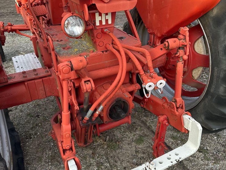 farmall-560-diesel-turbo-(sn#-5?490)-(hess)-image-11