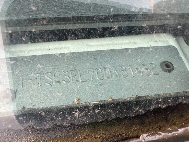 2012-ford-e350-image-9