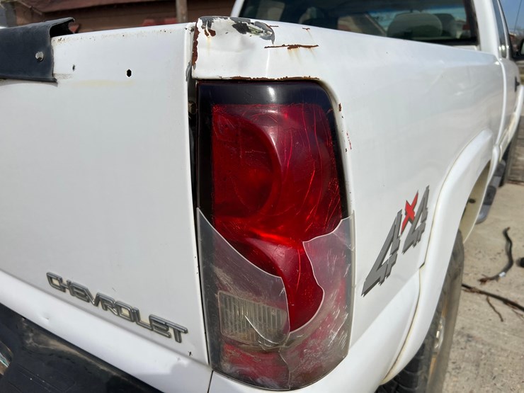 chevrolet-2500hd-image-24