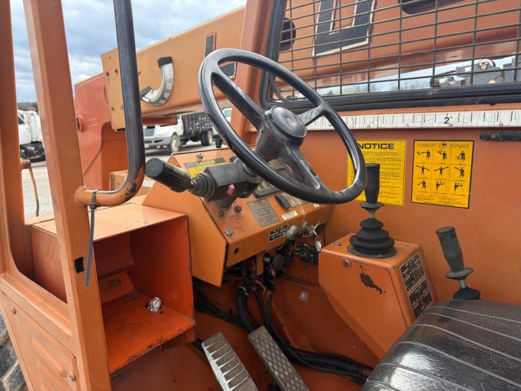 1996-lull-644b-37-image-11