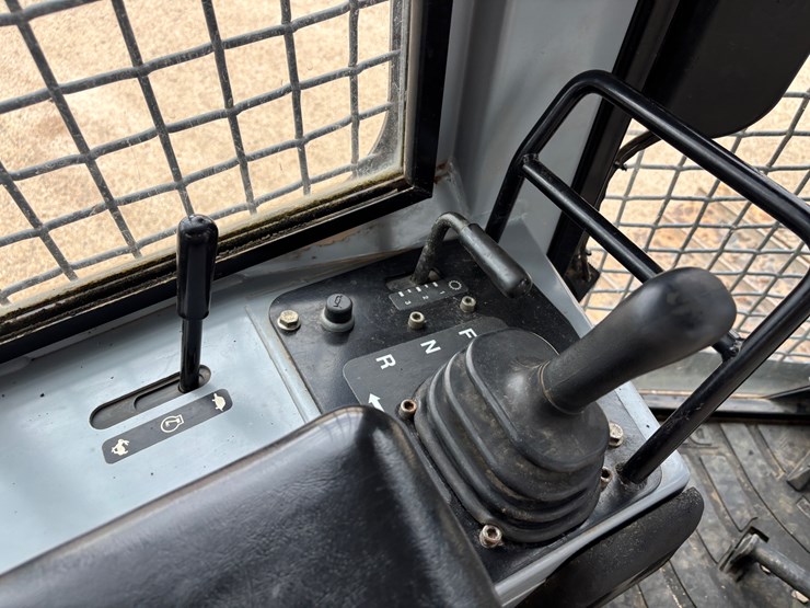 deere-650h-lgp-image-23