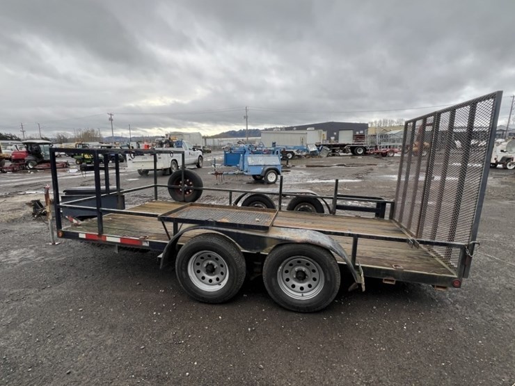 2012-mci-14'-t/a-equipment-trailer-image-7