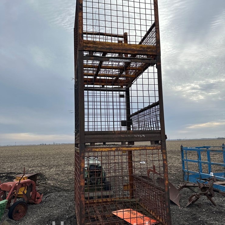 (30) STEEL STORAGE CRATES (WF)