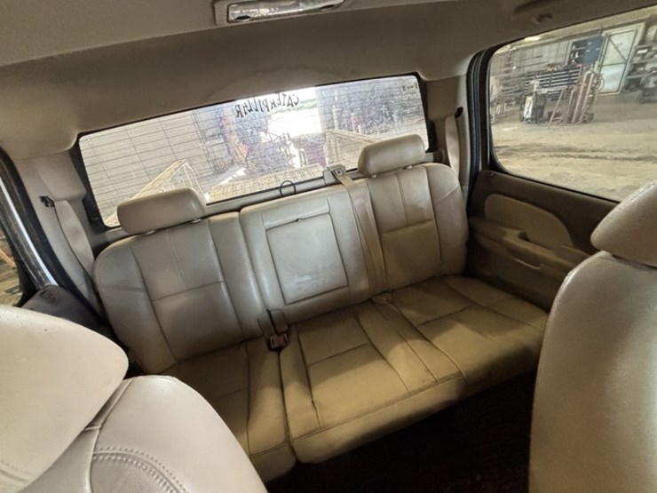 2010-gmc-sierra-2500-image-14