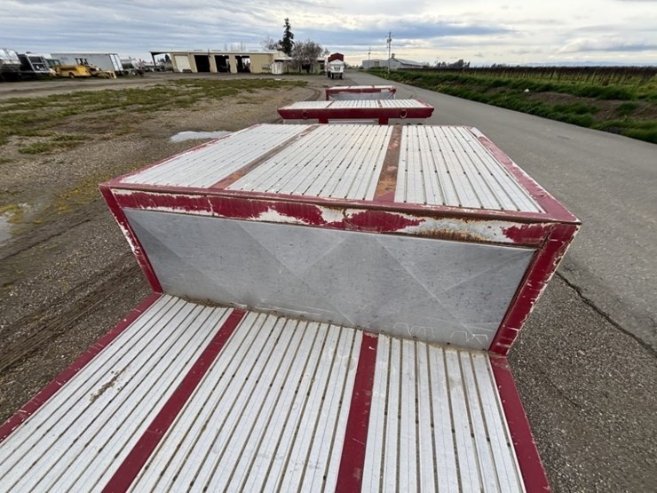 2016-dc-t/a-double-drop-pup-trailer-image-26