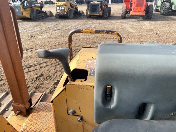 1990-case-850g-image-25