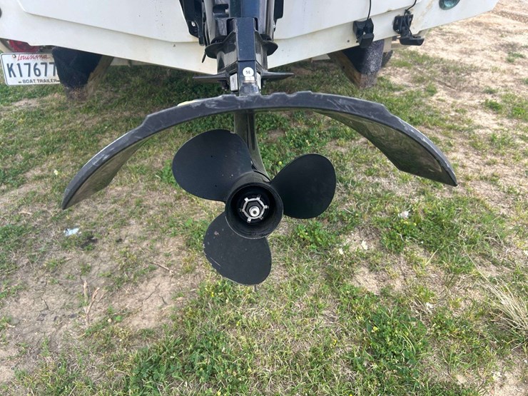 2001-sea-pro-sv1700cc-boat-image-15