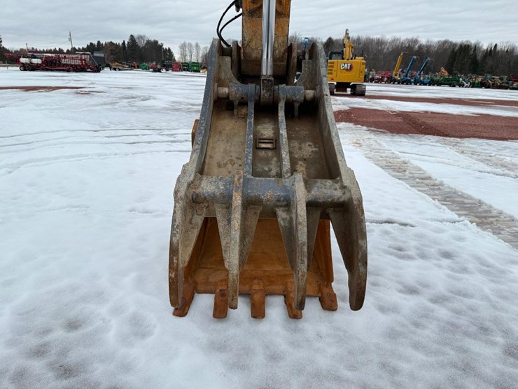 case-cx210d-image-43