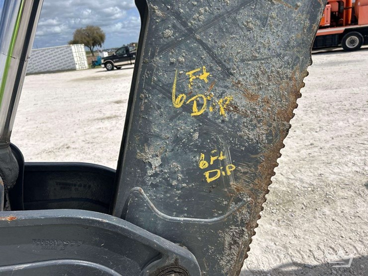 2015-deere-710k-image-26