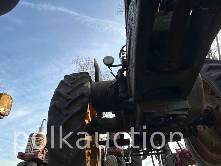 john-deere-b-image-6