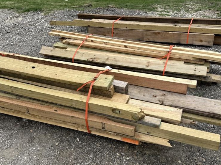 #297-•-lumber-bundle---up-to-8'-,-9'-&-12'-image-1