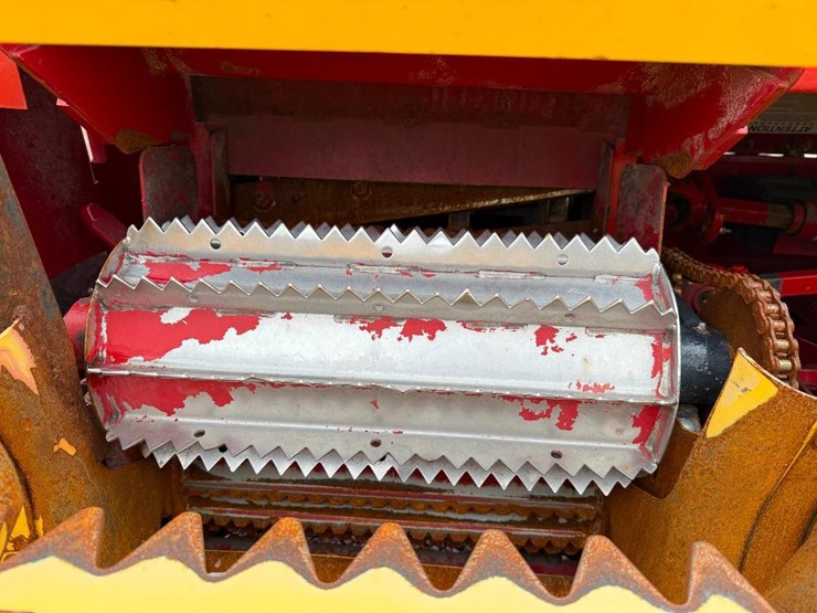 2009-new-holland-fp230-image-30