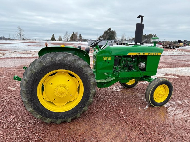 john-deere-2010-image-4