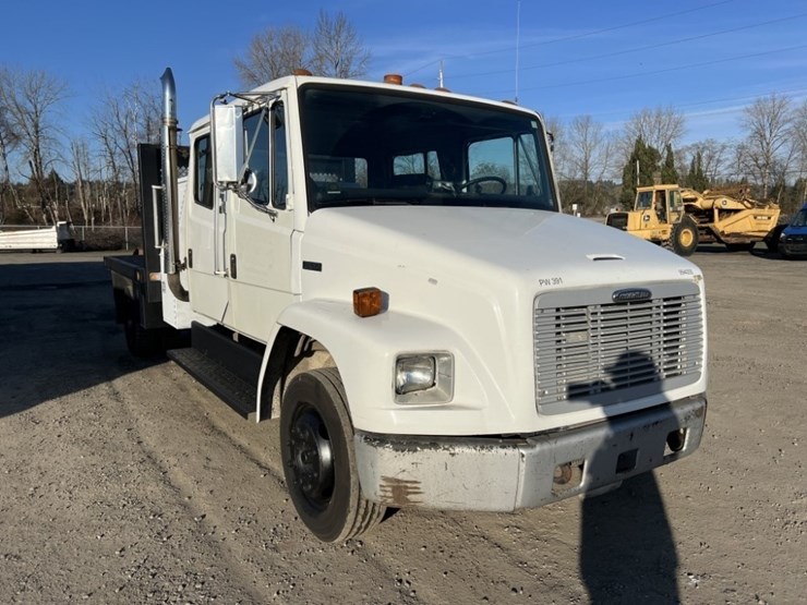 2000-freightliner-fl50-image-2