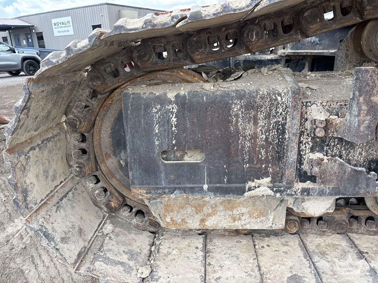 2020-deere-470g-lc-image-47