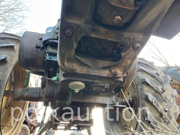 john-deere-720-image-9