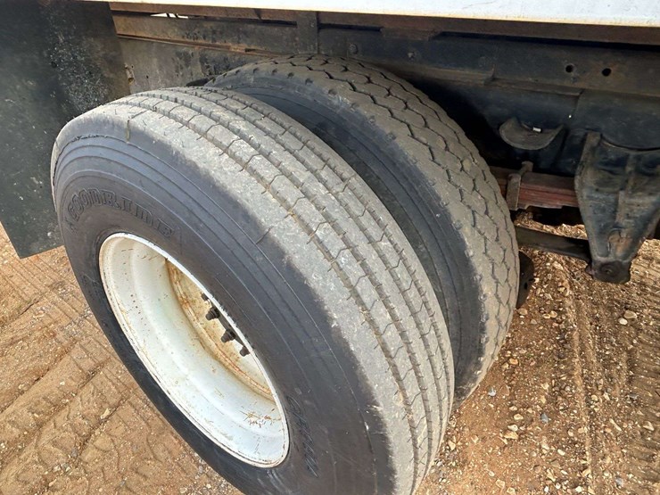 1999-international-4700-image-25