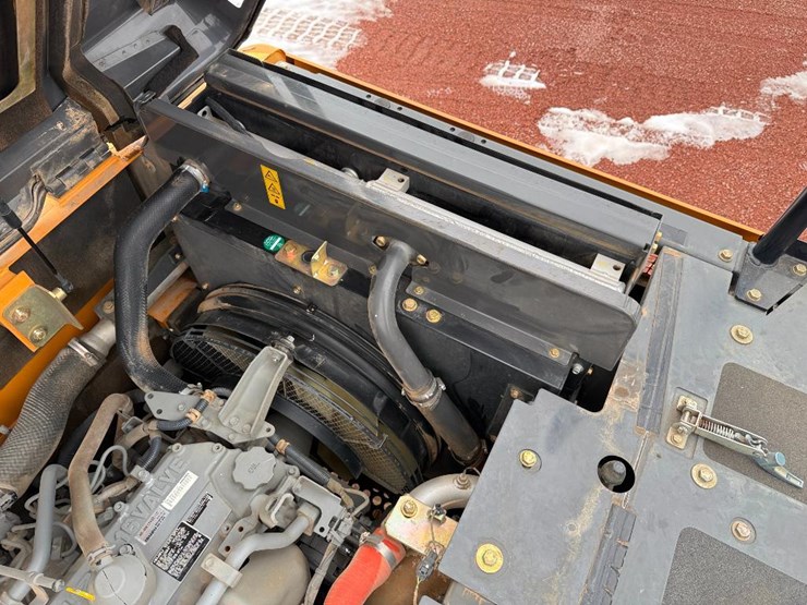 case-cx210d-image-49