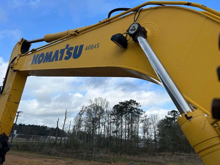 2015-komatsu-pc210-lc-10-image-51
