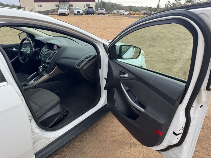 2012-ford-focus-sel-4-door-sedan---115,557-miles-image-15