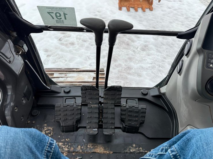 case-cx210d-image-62