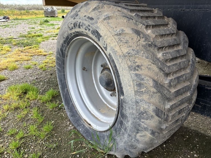 weberlane-1012-hay-trailer-image-11