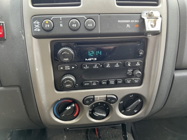 2006-chevrolet-colorado-image-32