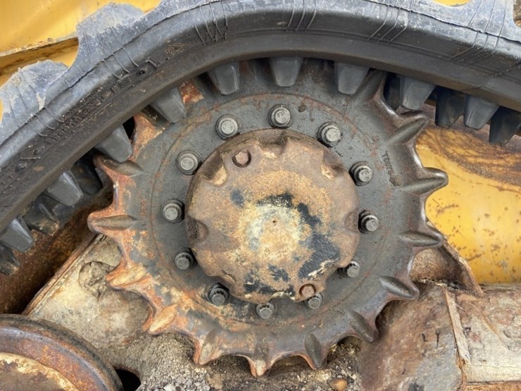 2023-deere-317g-image-13