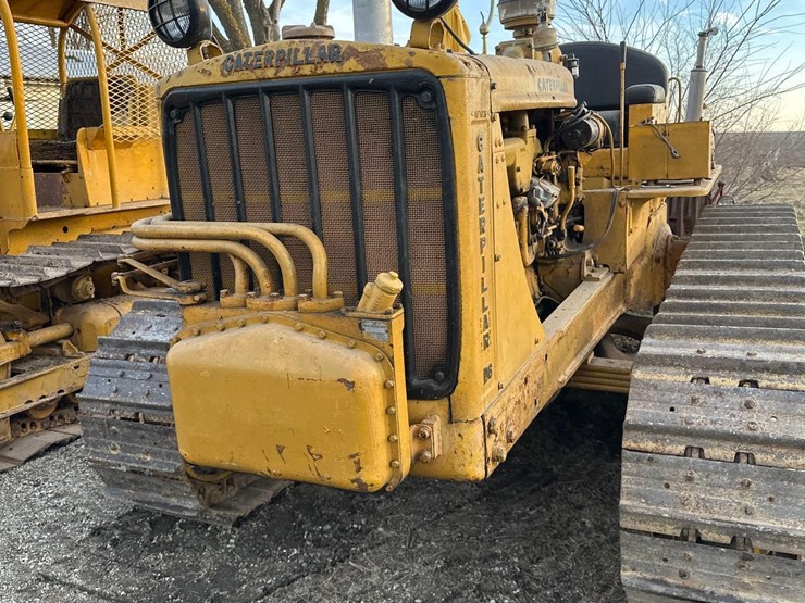 caterpillar-d6-image-2