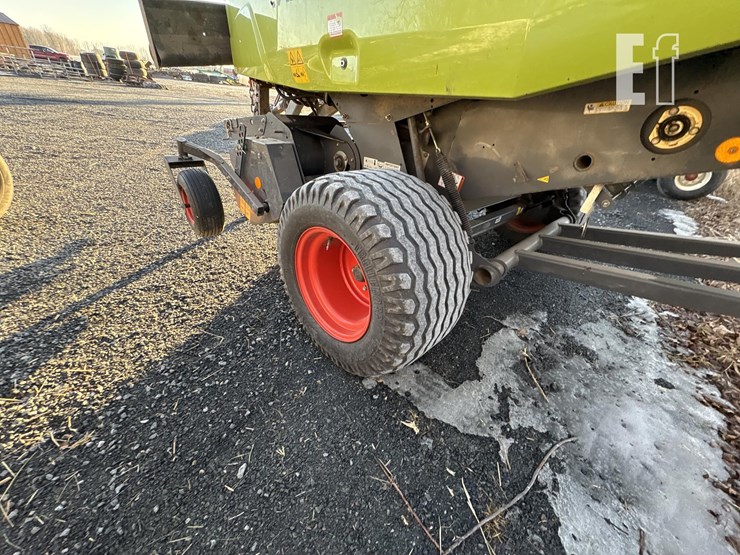 claas-variant-360rc-image-9