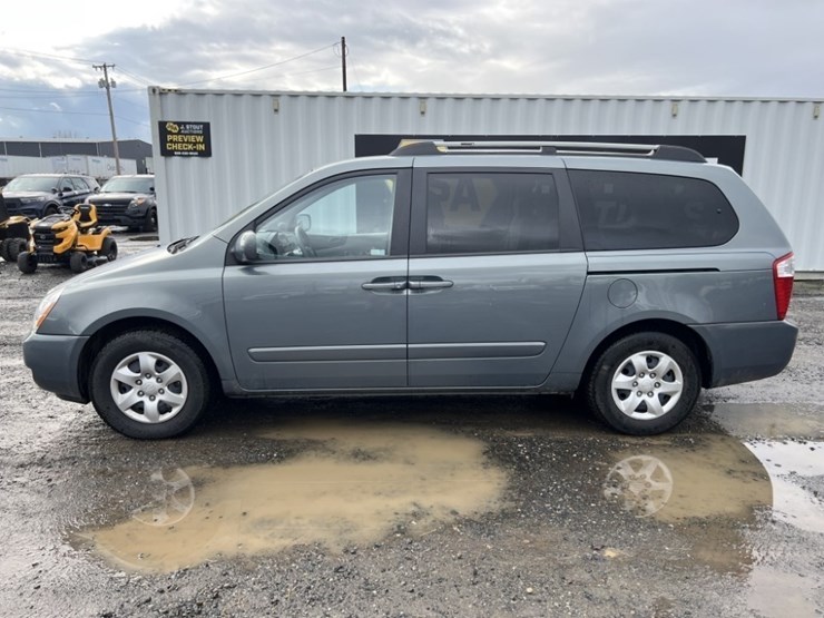 2008-kia-sedona-image-7