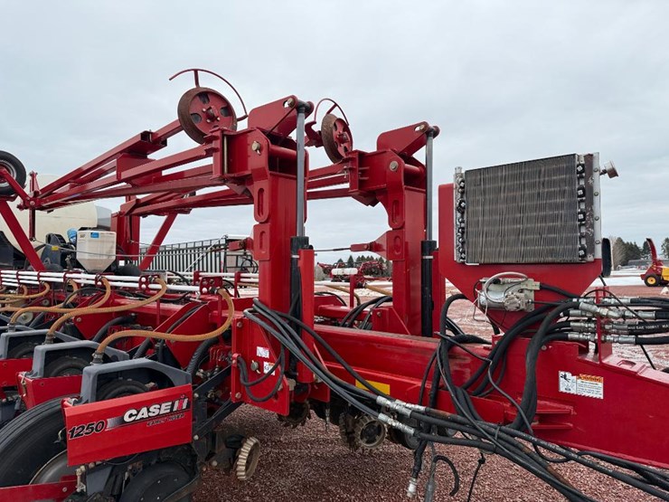 2008-case-ih-1250-image-17