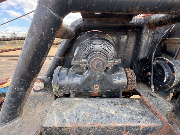 2007-mack-granite-cv713-image-33