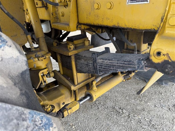 2005-john-deere-100-image-31