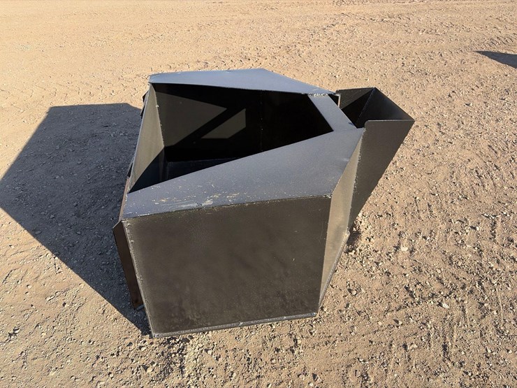 concrete-placement-bucket-image-2